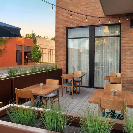 Ac Hotel By Marriott Santa Rosa Sonoma Wine Country Bagian luar foto